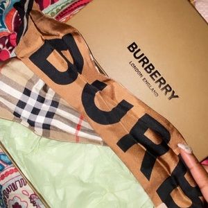Burberry headband ! Worn twice $100